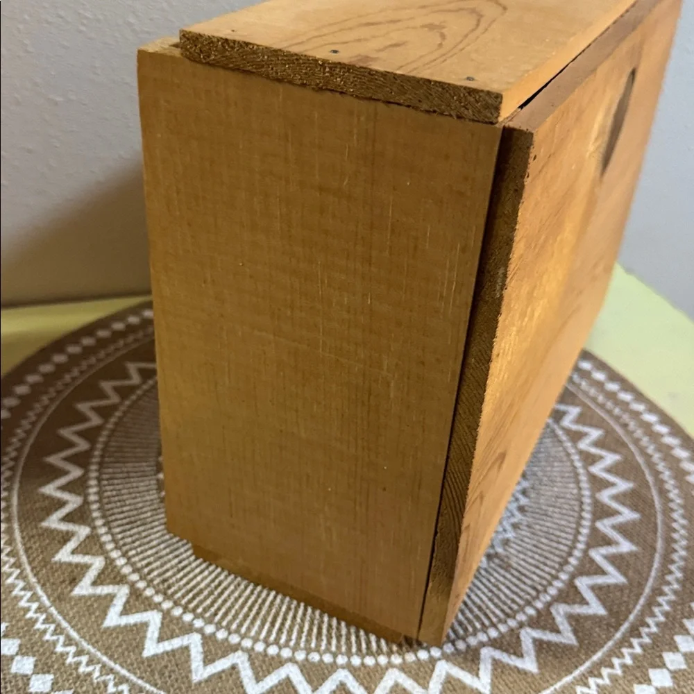 Darigold Wooden Crate
